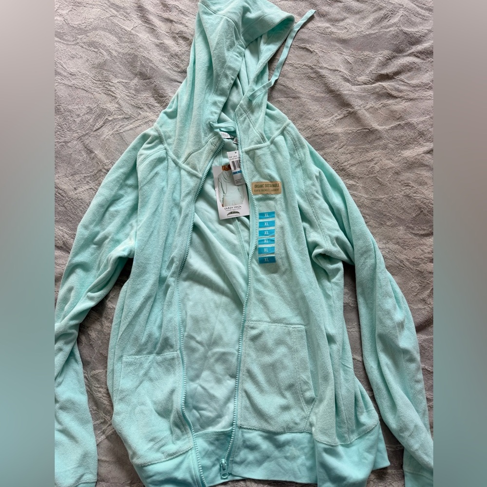 NWT Earth Yoga Mint Green Zip-Up Towel Like Material Hoodie